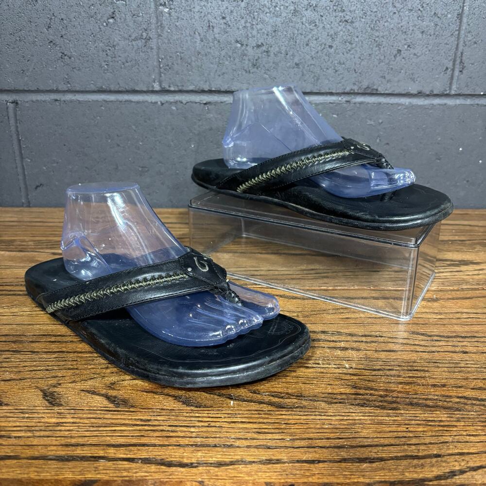 OluKai Black Leather Flip Flops Thong Sandals Embroidered Comfort Men’s 10